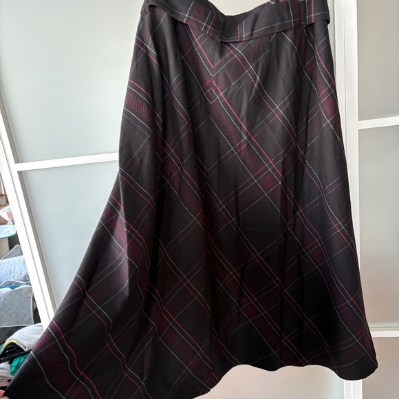 Charcoal Grey Plaid A-line Midi Skirt from Addition Elle Sz. 14W - Picture 3 of 6